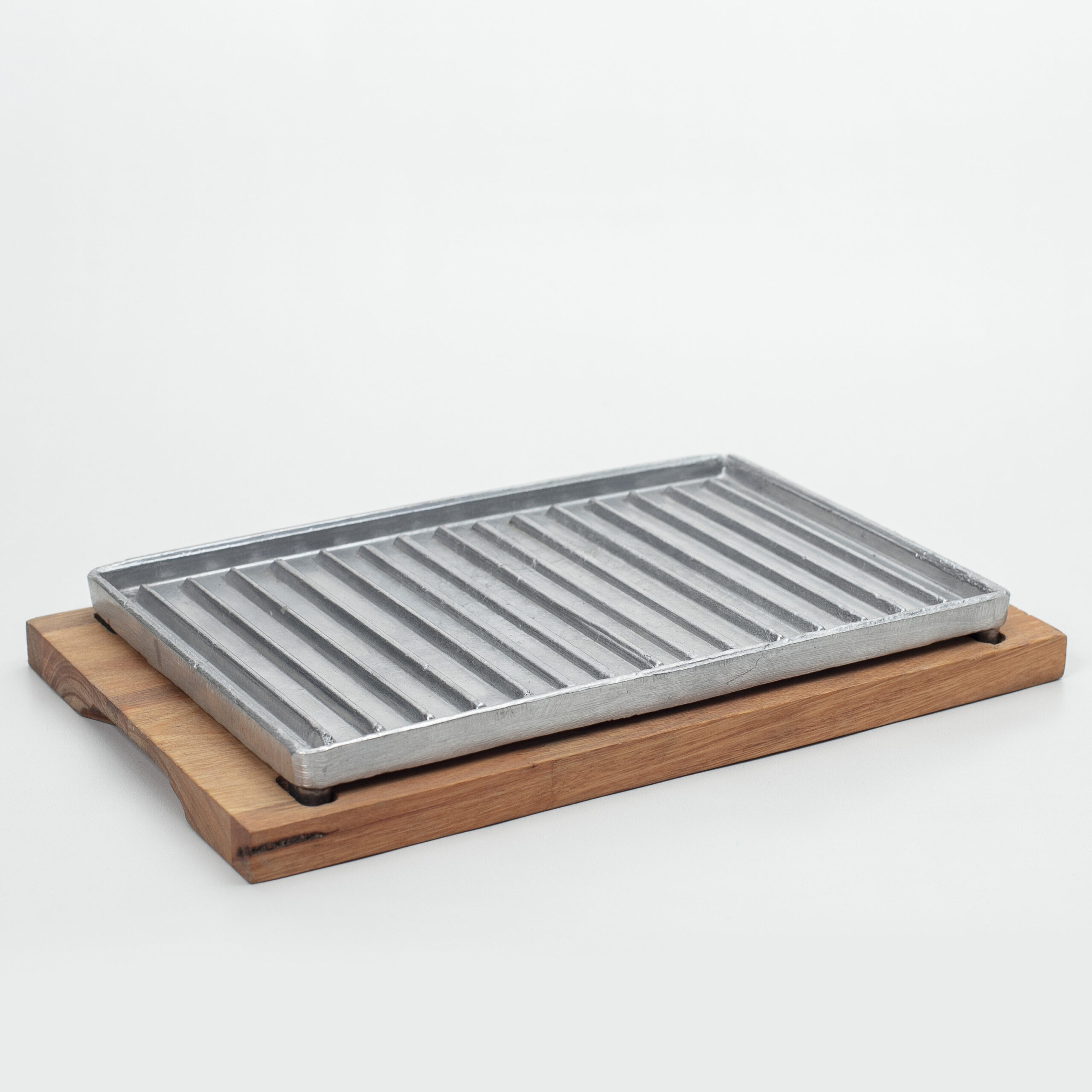 Imágen principal de 7053 - GRILL PAMPA GRANDE C/ BASE DE MADERA GRILL PAMPA GRANDE C/ BASE DE MADERA - Imagen 1