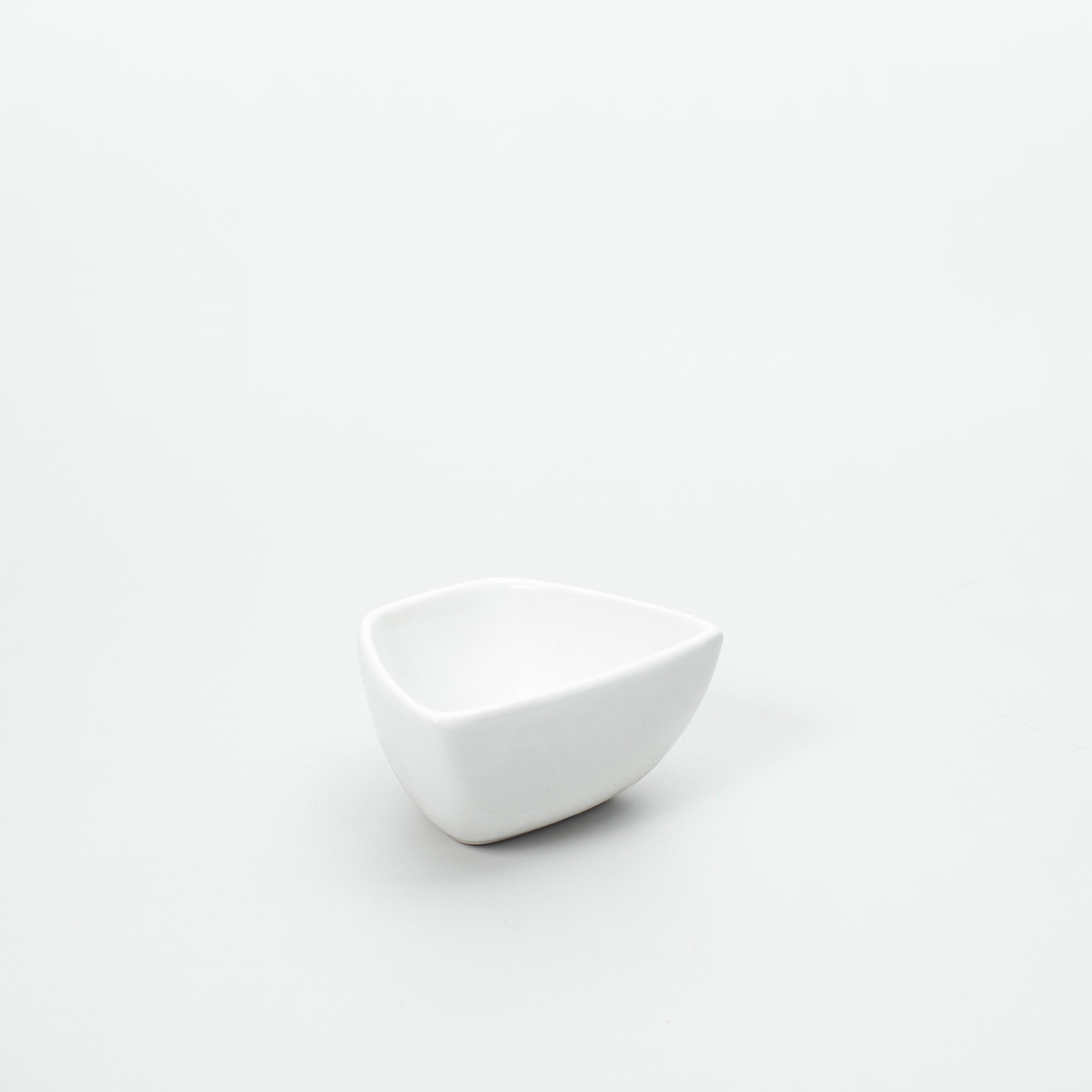 Imágen principal de 1957 - BOWL TRAPEZOIDAL CHICO CERAMICA BLANCO LISO BOWL TRAPEZOIDAL CHICO CERAMICA BLANCO LISO - Imagen 1