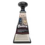 RALLADOR PIRAMIDE AC. INOX. C/BASE ANTIDESLIZANTE (HU.RA03)